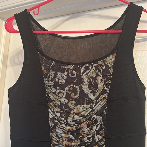 Womens dress - Picture 3 of 6